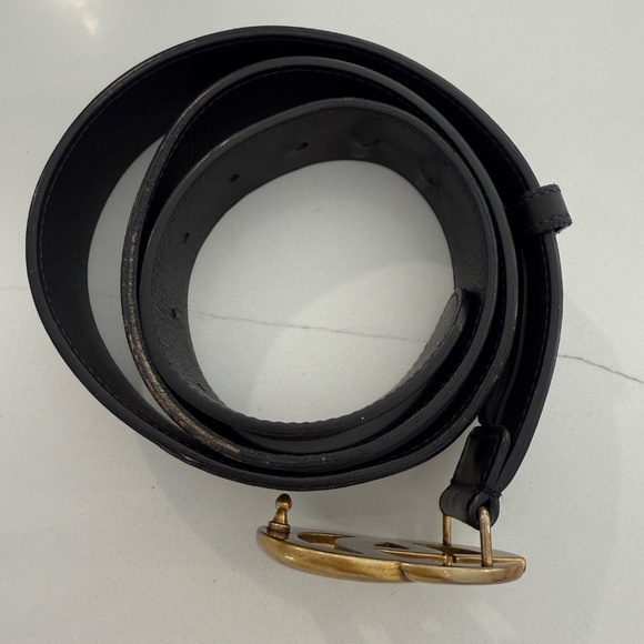 Gucci Black Leather Gold Buckle 1 1/2" Wide Classic Belt - Picture 2 of 7